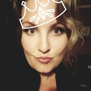 Meet your Posher, Celena